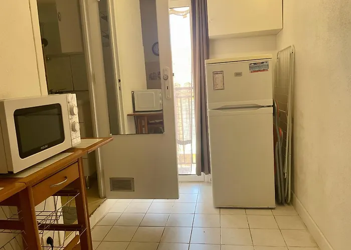 דירה Joli Pour 3 Personnes A מנטון